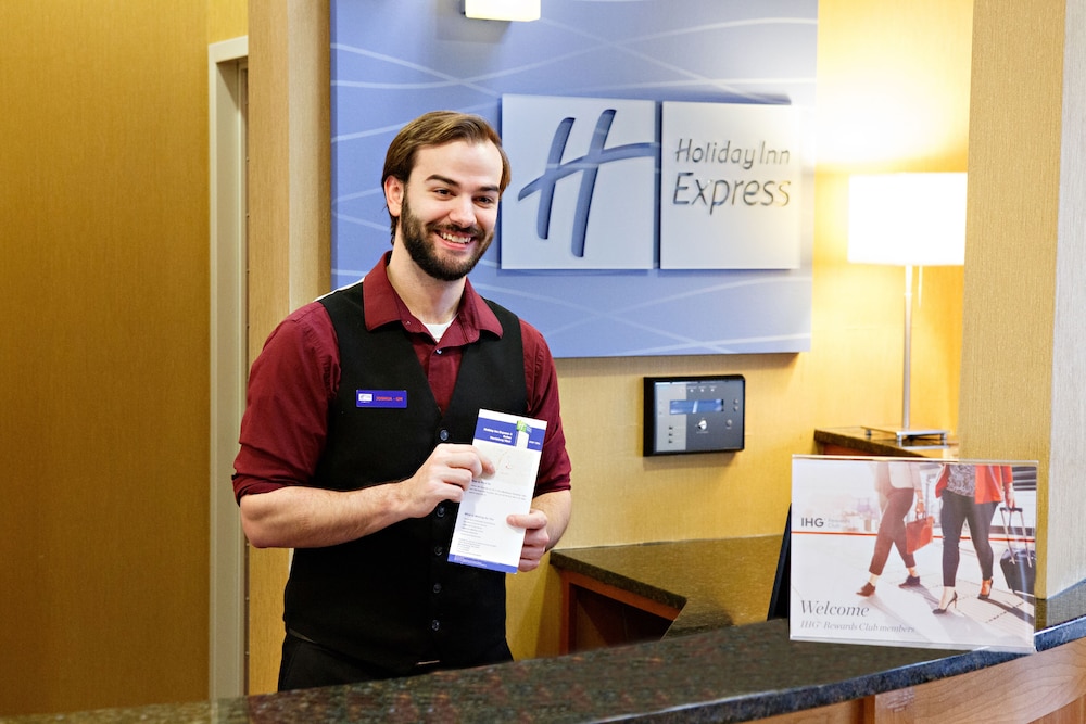 Holiday Inn Express Hotel & Suites Harrisburg West by IHG - photo 29