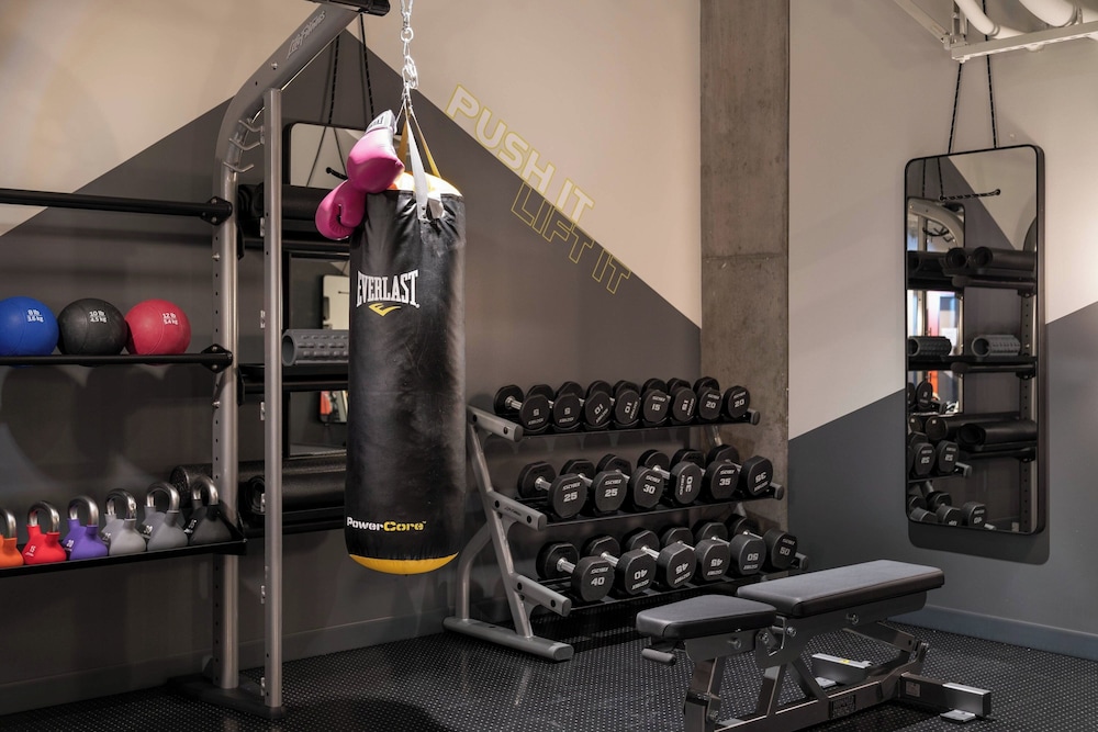 Moxy Portland Downtown - photo 21