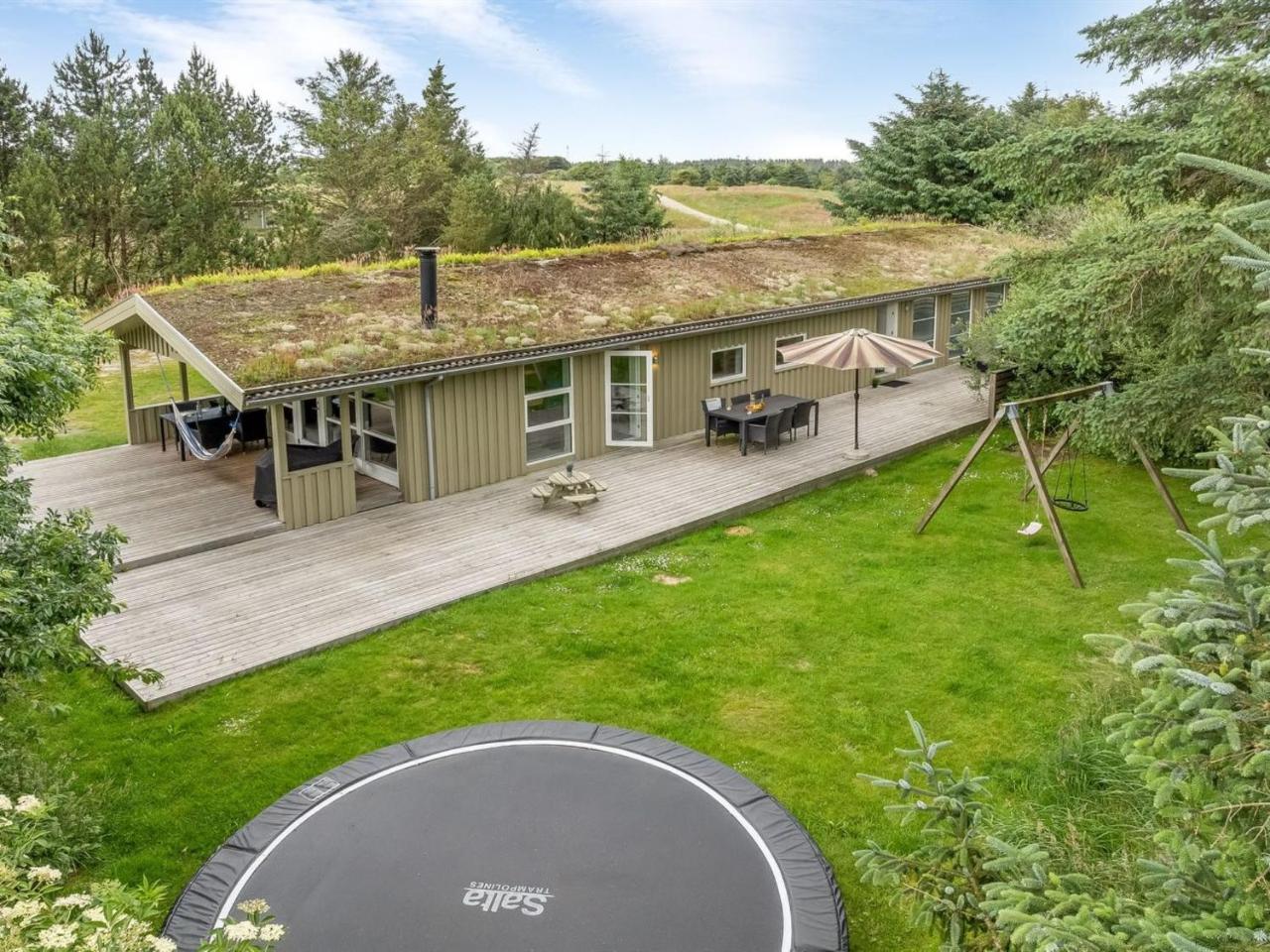 Holiday Home Yngve 1 2km from the sea by Interhome — 4-Star Luxury Hotel in Lokken, Denmark