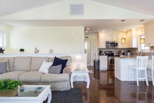 Southern Charm by Oak Island Accommodations - photo 37