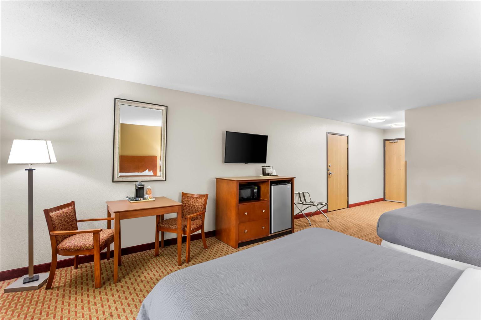 Quality Inn Near Interstate I94 - photo 17