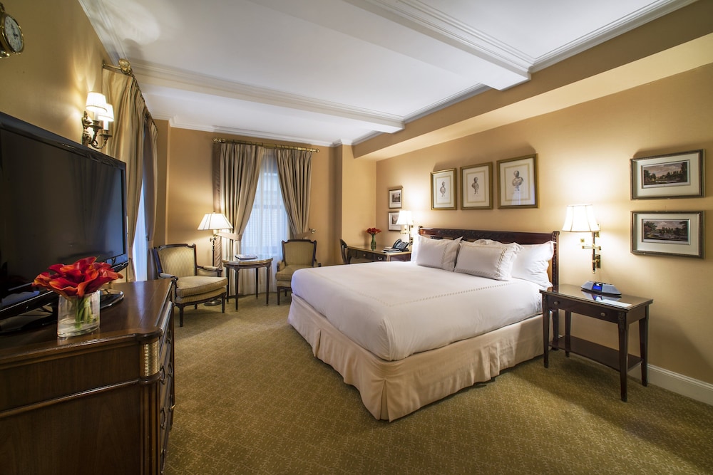Hotel Plaza Athenee - photo 12