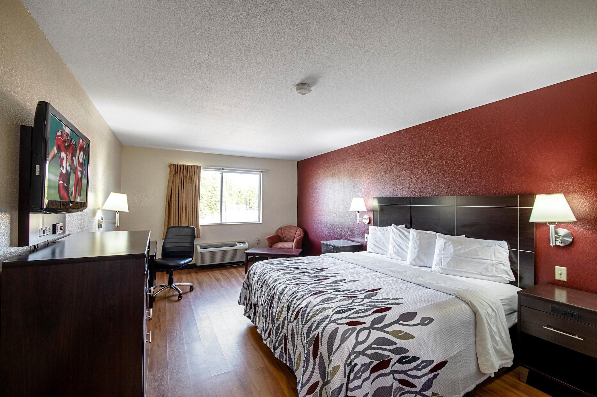 Red Roof Inn San Marcos - photo 28