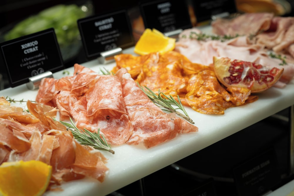 מזון ומשקאות