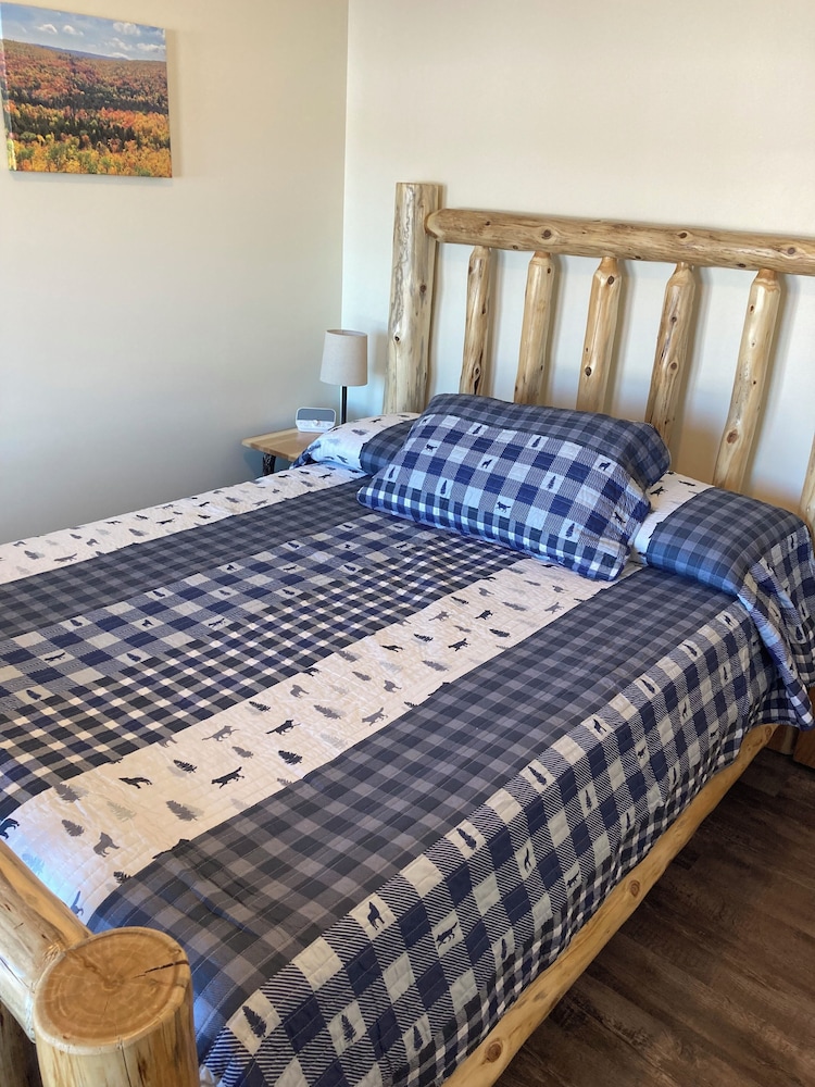 Keweenaw Waters Resort - photo 13