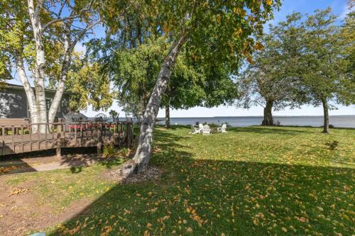 Hickory Hideaway Dock on Lake Winnebago - photo 13