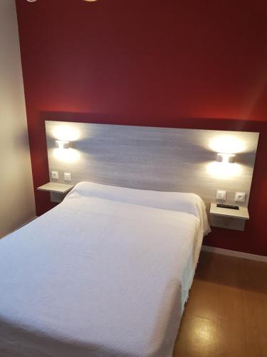 Hotel Restaurant Le Bourgneuf — hotel in Morlaas