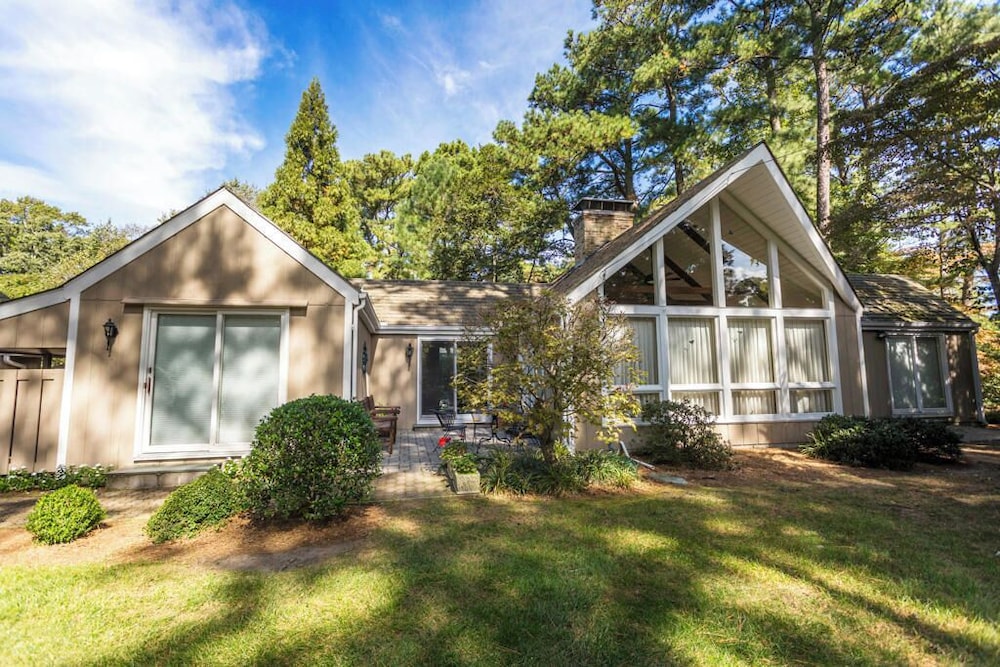 Fields End Road 60 in Rehoboth Beach, United States