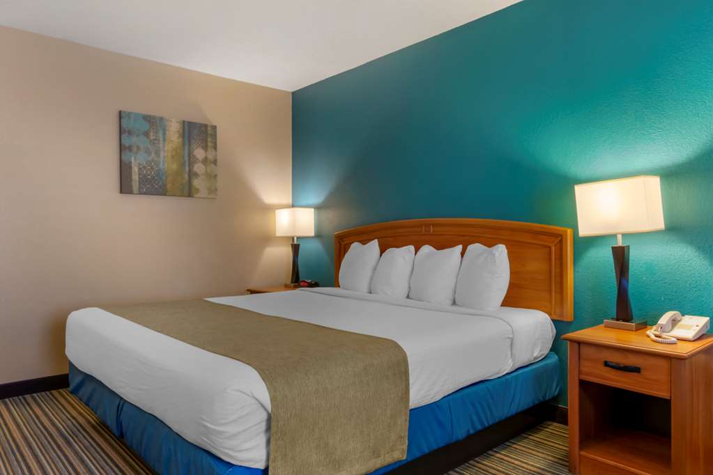 Best Western Governors Inn & Suites - photo 15