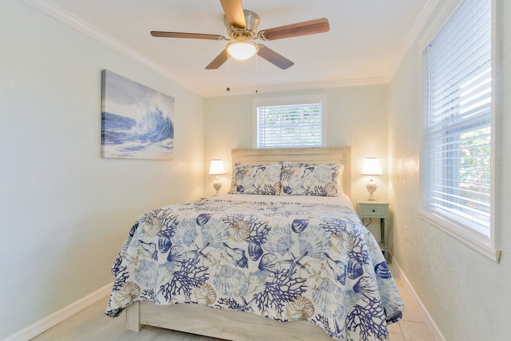 Pirate's Pointe Resort - photo 2