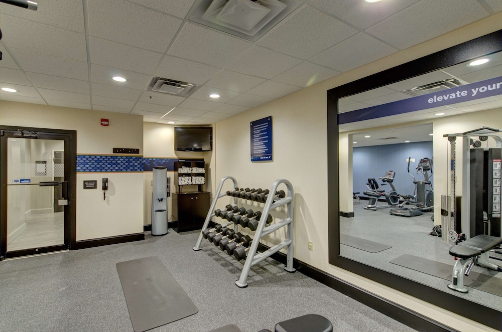 Hampton Inn Salem VA - photo 36