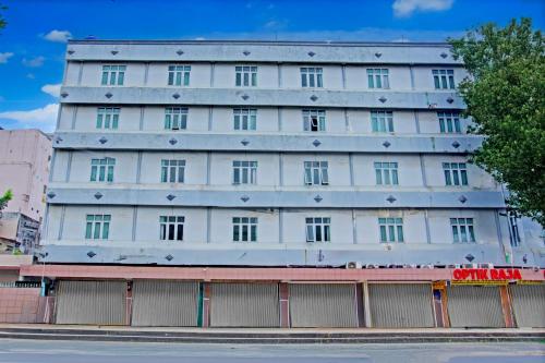 Dancenterak Palembang Near Jembatan Ampera Formerly Azzura Hotel in Palembang, Indonesia