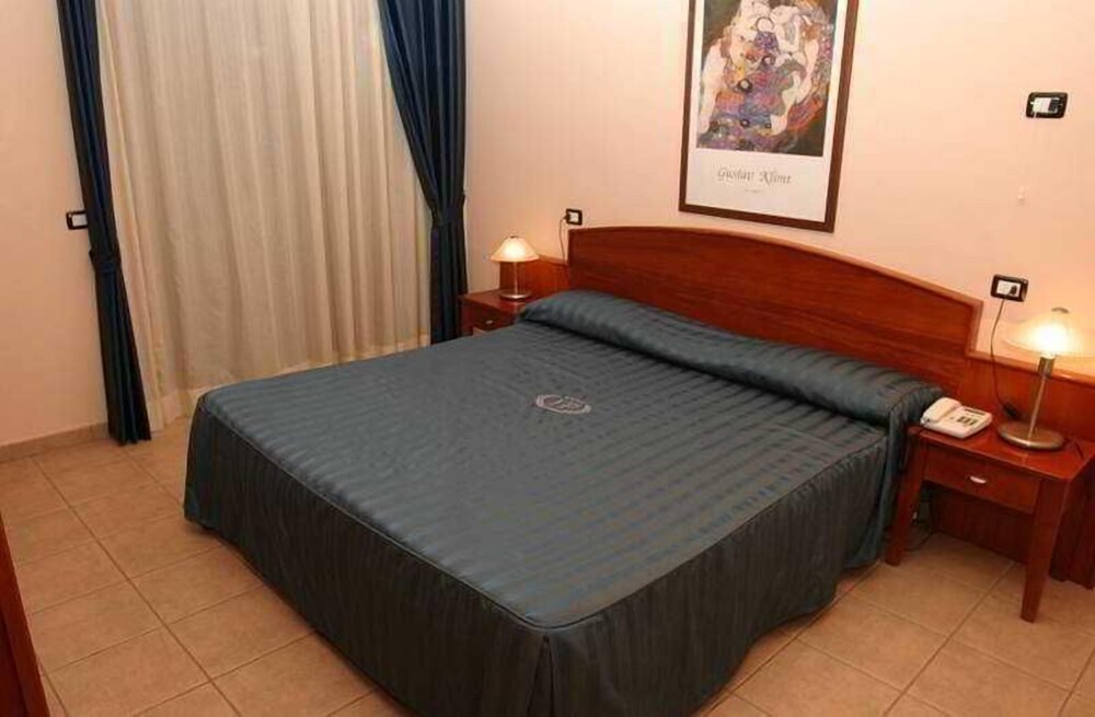 Holiday Palace — hotel in Nicolosi
