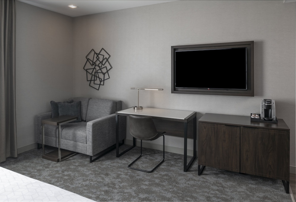 Holiday Inn Express Boston Logan Airport Revere by IHG - photo 15