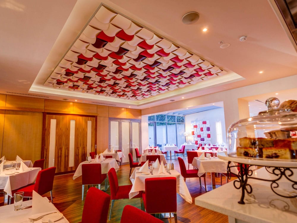 Mantra Charles Hotel Launceston — 4-Star Luxury Hotel in Launceston, Australia