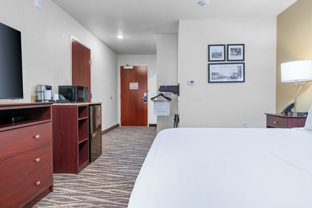 Cobblestone Hotel & Suites Lynden - photo 12