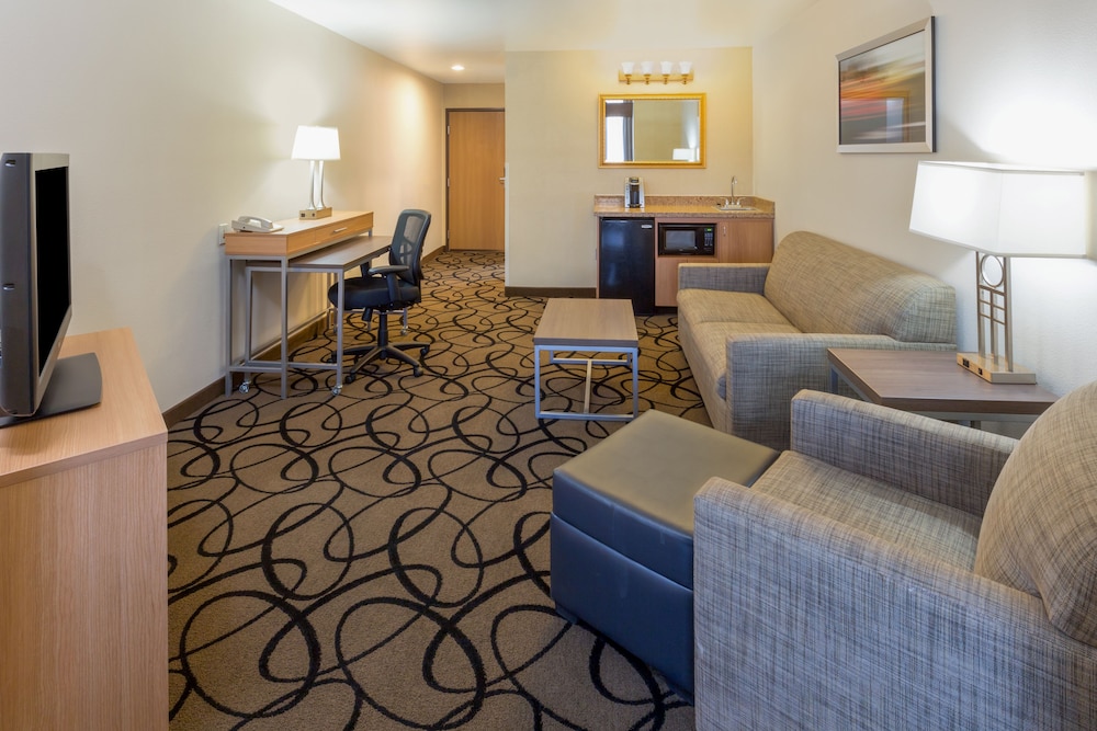 Holiday Inn Express Hotel & Suites Henderson an IHG Hotel - photo 4