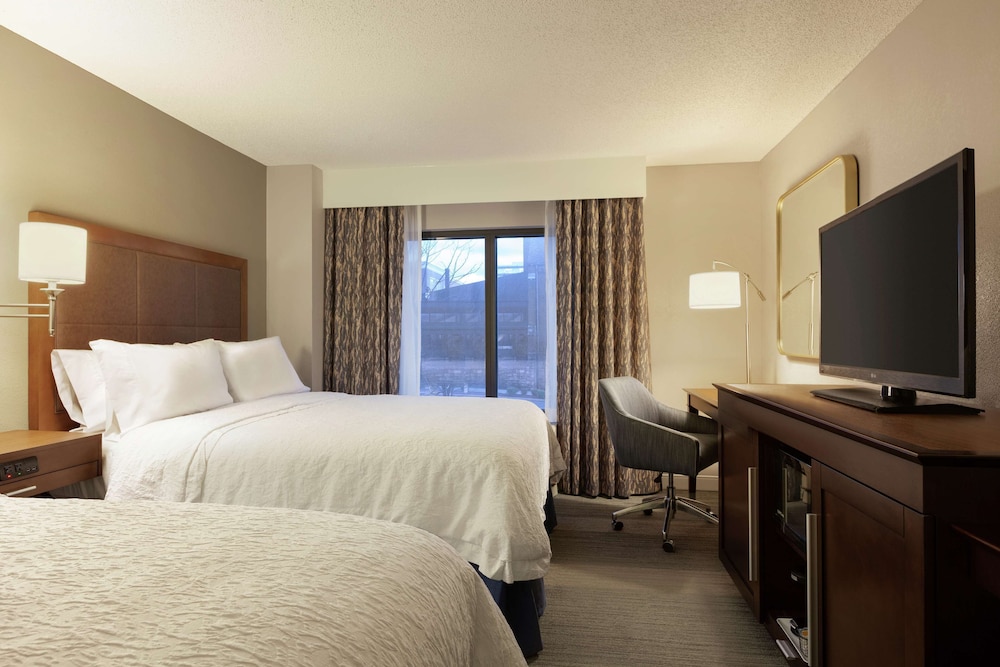 Hampton Inn & Suites Nashville Downtown - photo 27