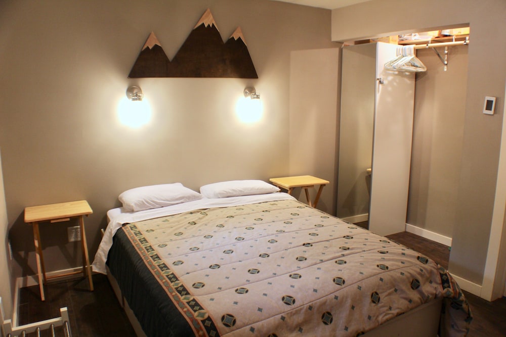 Crystal Chalets Condominiums at Crystal Mountain Ski Resort - photo 5