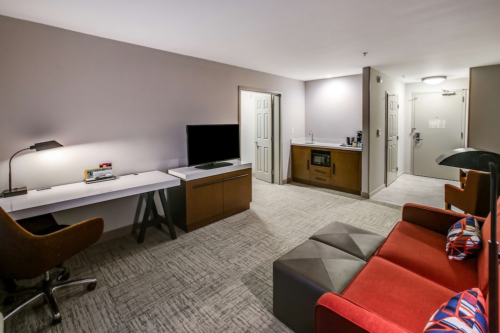 Hilton Garden Inn Ames - photo 14