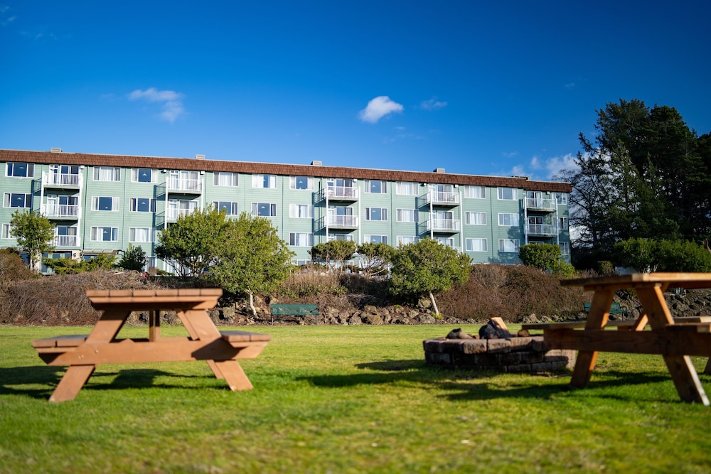 Chateau Westport Resort - photo 45