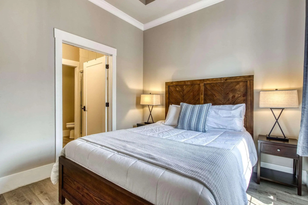 New Hotel Collection Smoky Mountains - photo 4