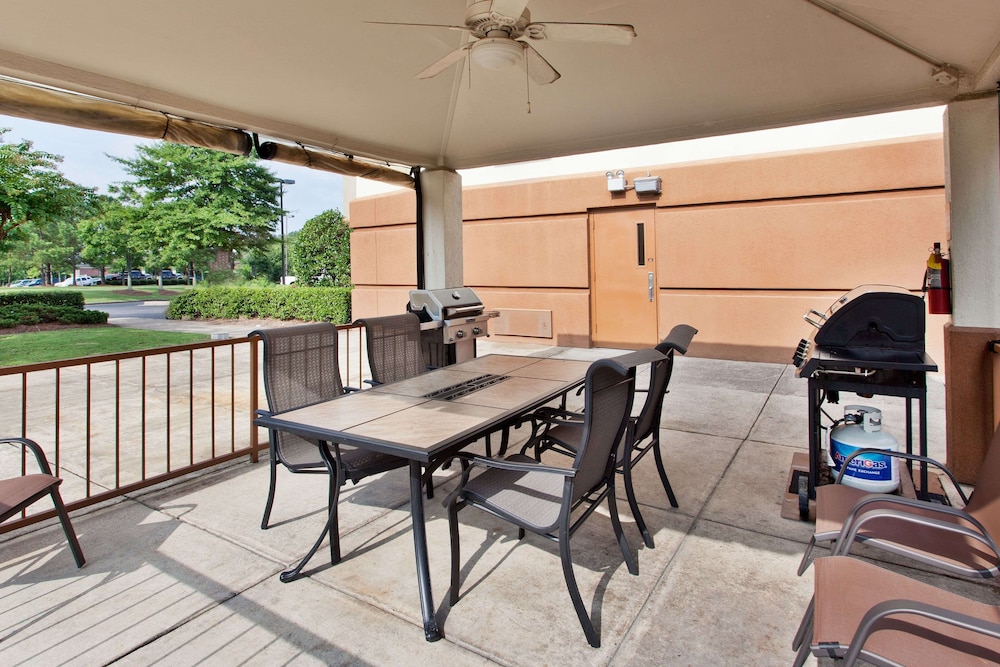 Sonesta Simply Suites Fort Worth - photo 23