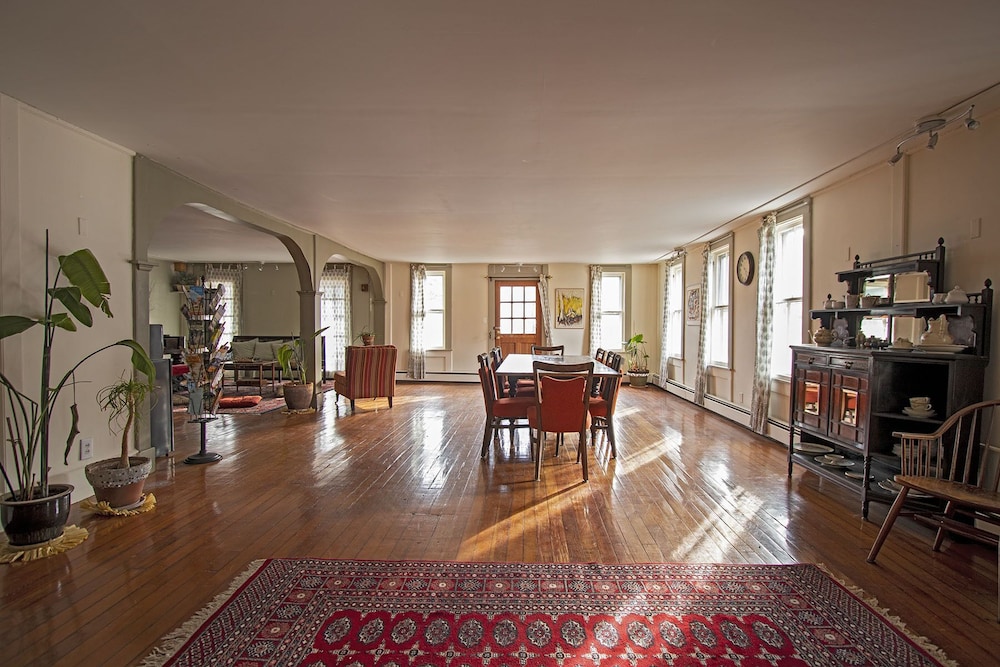 The Woodbine Inn - photo 40