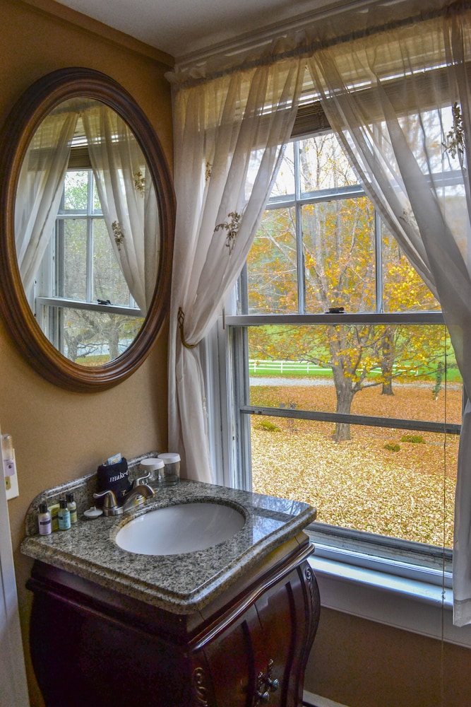 The Quechee Inn at Marshland Farm - photo 20