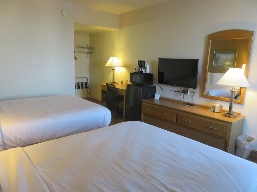 Baymont by Wyndham Fargo - photo 24