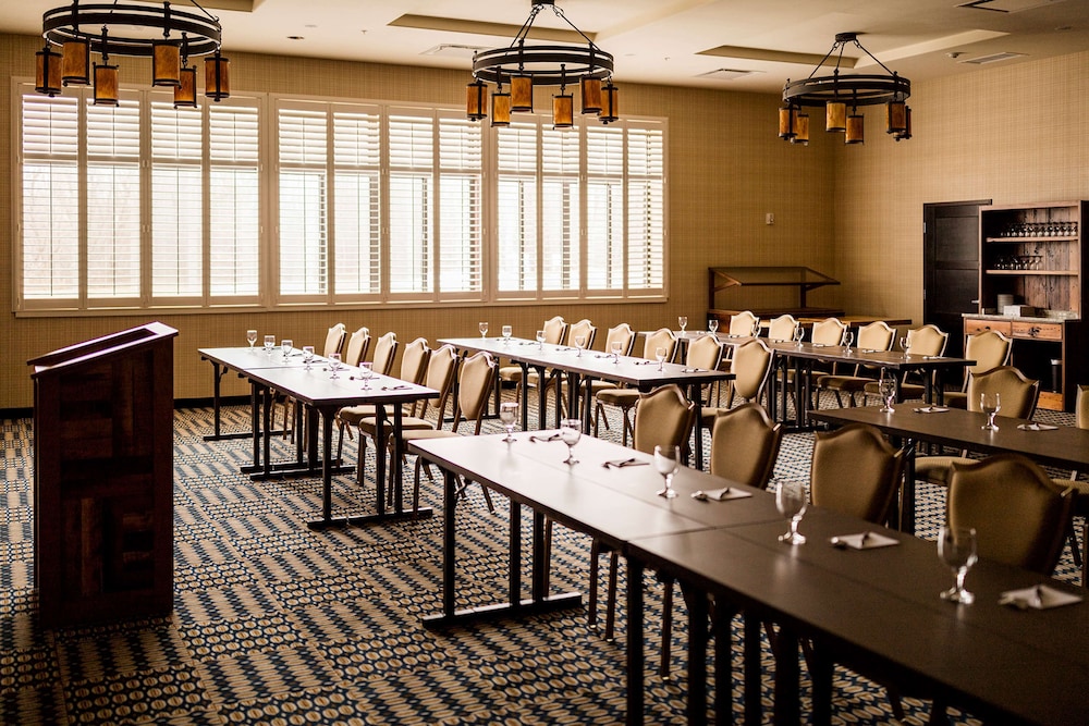 Tailwater Lodge Altmar Tapestry Collection by Hilton - photo 200
