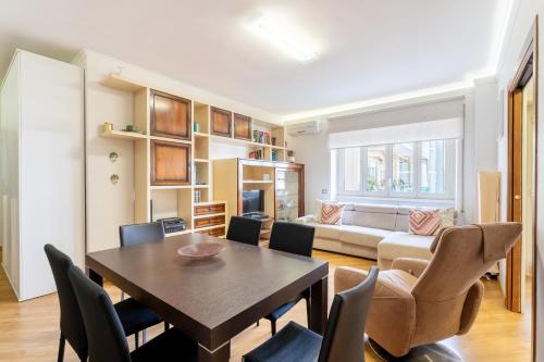 Furio Family Flat a Few Steps From Metro a Stop — 4-Star Luxury Hotel in Rome, Italy