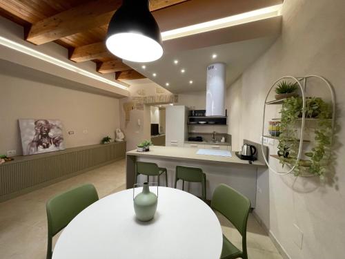 Luxury Marina Apartments — 4-Star Luxury Hotel in Cagliari, Italy