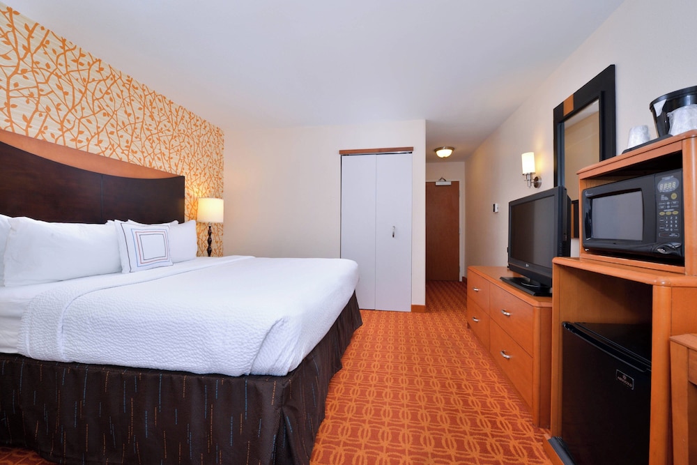 Fairfield Inn & Suites by Marriott Asheboro - photo 11