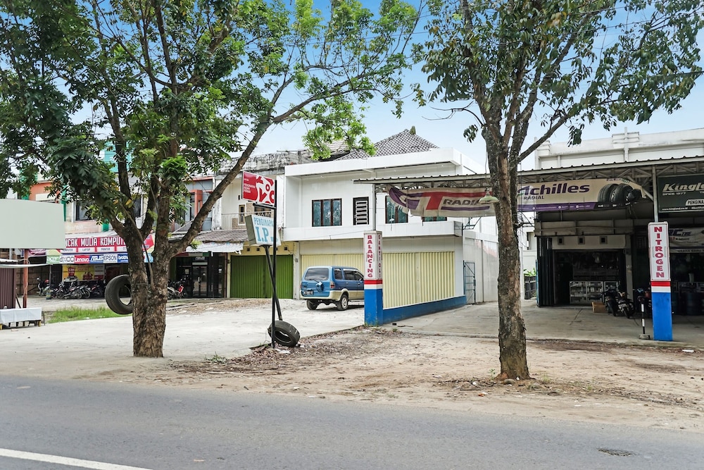 91184 Penginapan Indah Permai Syariah — hotel in Kayu Agung
