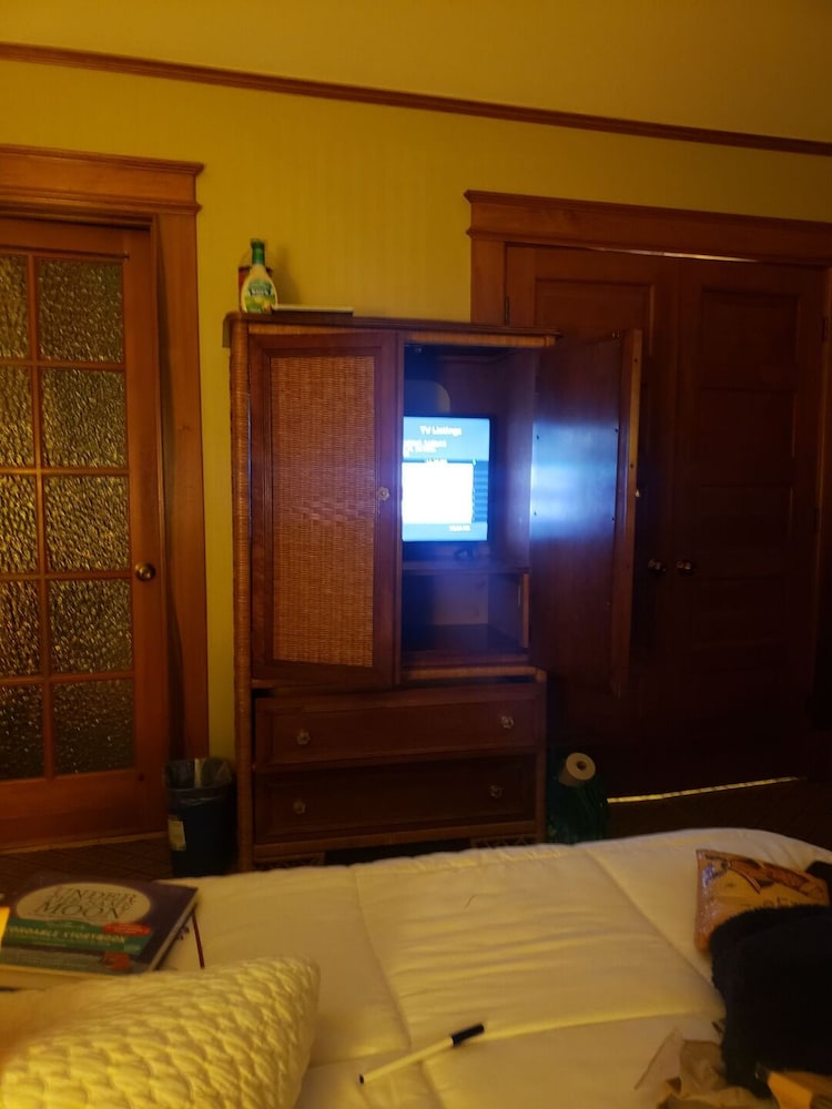 Pacific Grove Inn - photo 28