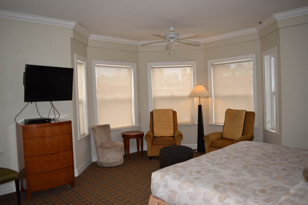 Americas Best Value Inn & Suites Soma - photo 22