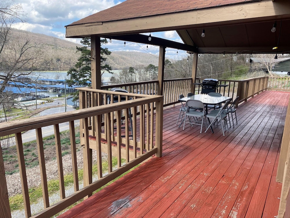 Hales Bar Marina and Resort - photo 4