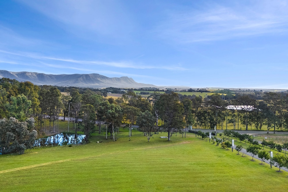 H Boutique Hotel — hotel in Pokolbin