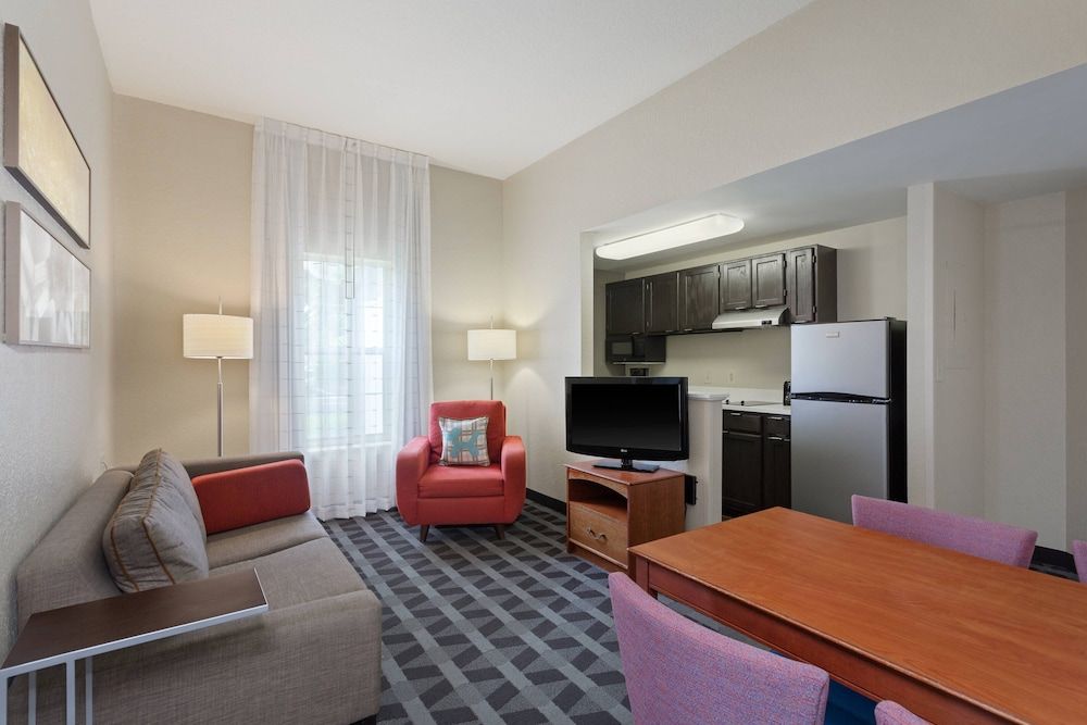 TownePlace Suites by Marriott St. Petersburg Clearwater - photo 3