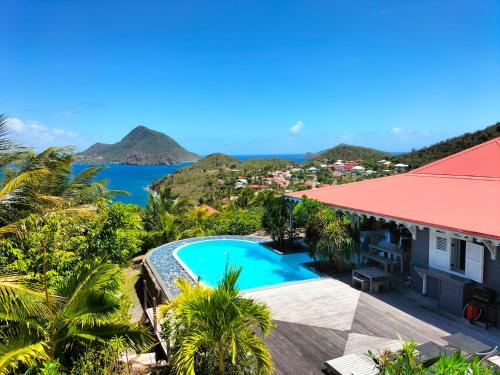 La Maison Bleue Les Hauts De La Baie — 4-Star Luxury Hotel in Petites Anses, Guadeloupe