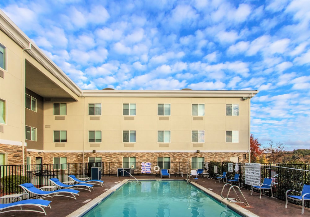 Holiday Inn Express Hotel & Suites Roseville Galleria Area by IHG - photo 96