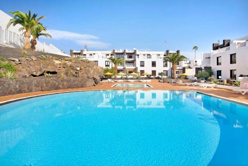Perla del Playa Grande — 4-Star Luxury Hotel in Tias, Spain
