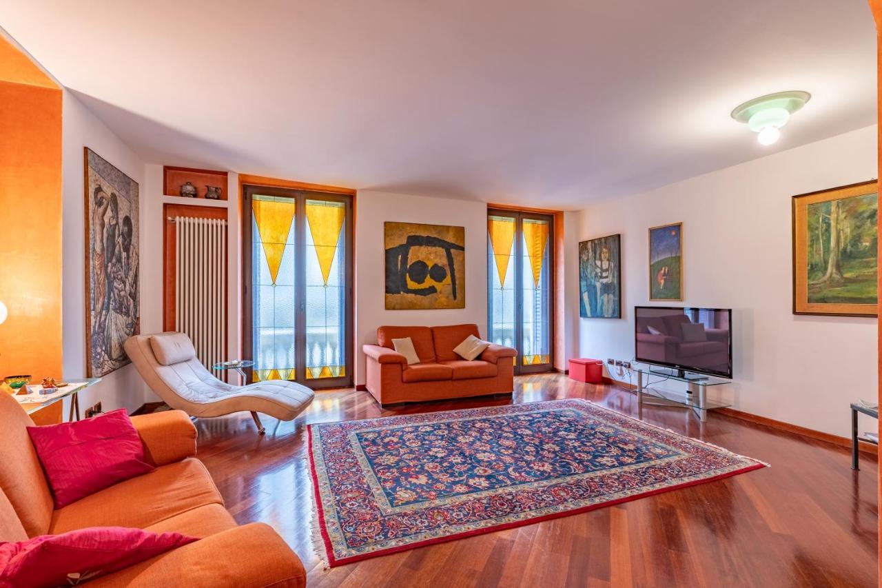 Appartamento Magnifico Porta Venezia WiFi — 4-Star Luxury Hotel in Milan, Italy