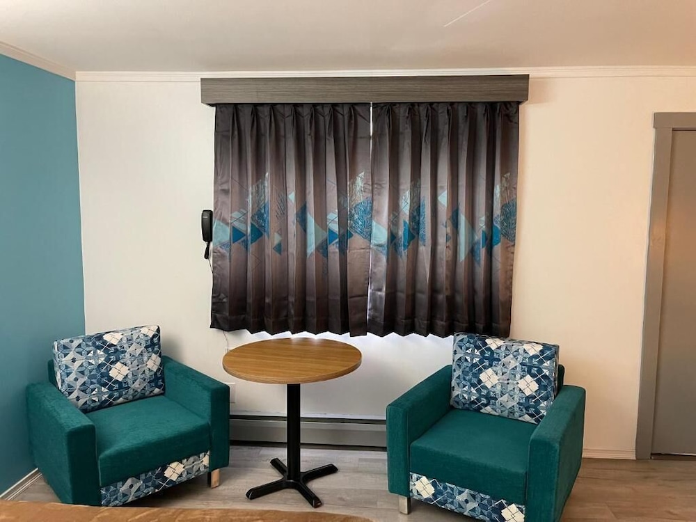 Belmont Motel - photo 15