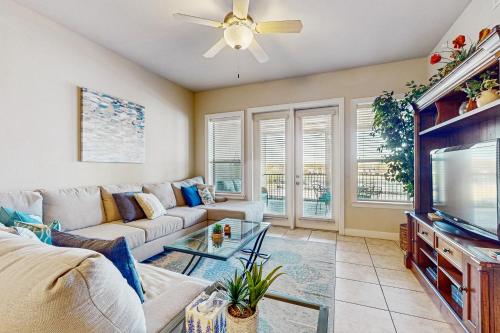 The Waters Condo Building 3 Horseshoe Bay Hideaway — 4-Star Luxury Hotel in Horseshoe Bay, United States