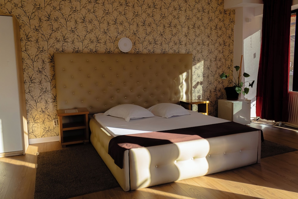 Hotel Funnytime - carbon neutral hotel in Bucharest