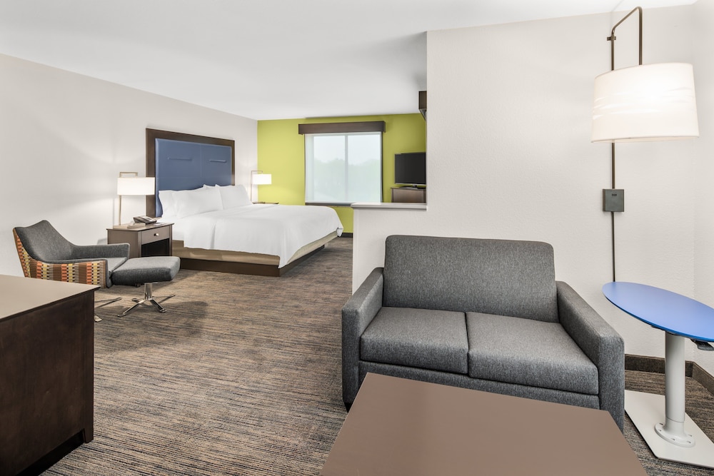 Holiday Inn Express & Suites Wilmington Newark by IHG - photo 19