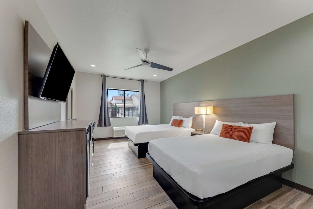 Americas Best Value Inn San Antonio Downtown Riverwalk - photo 14
