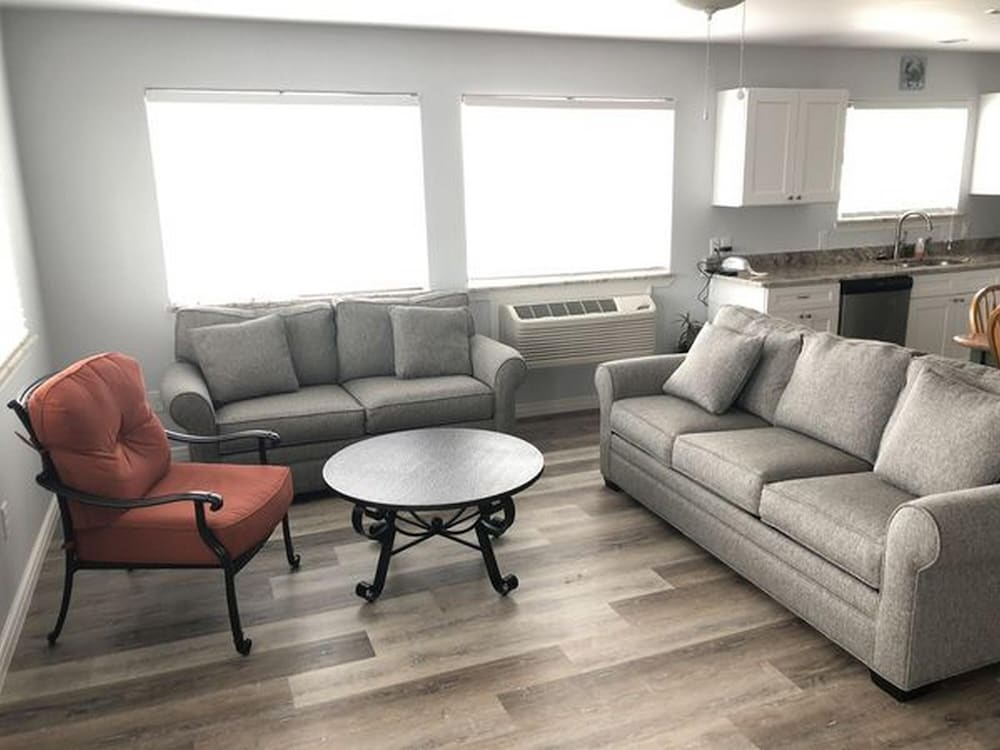 Beachgate CondoSuites and Oceanfront Resort - photo 97